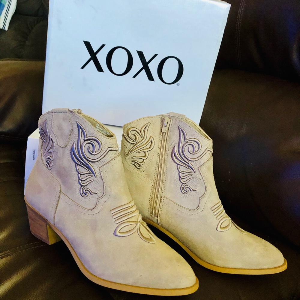 Womens XOXO Hollyn Bootie